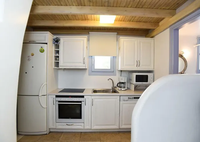 Blue Daisy House, Ornos, By Myconbay Mykonos 度假居 *